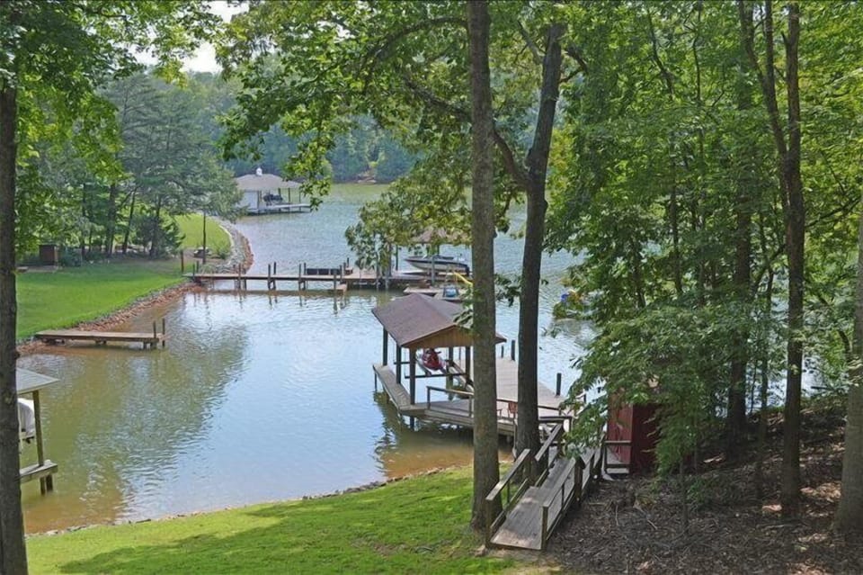 Dock