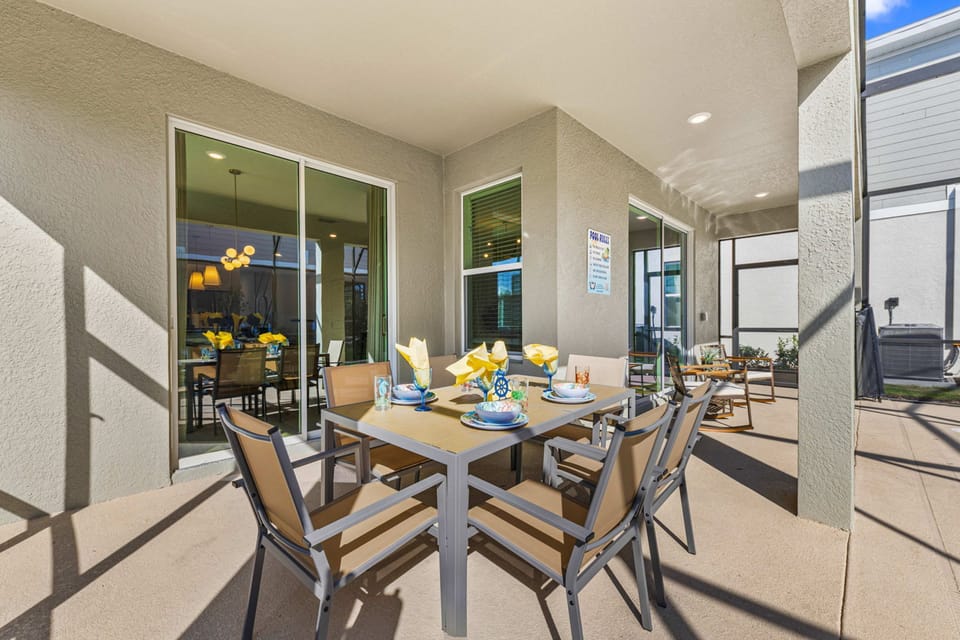 House | 6 bedrooms, high-speed internet