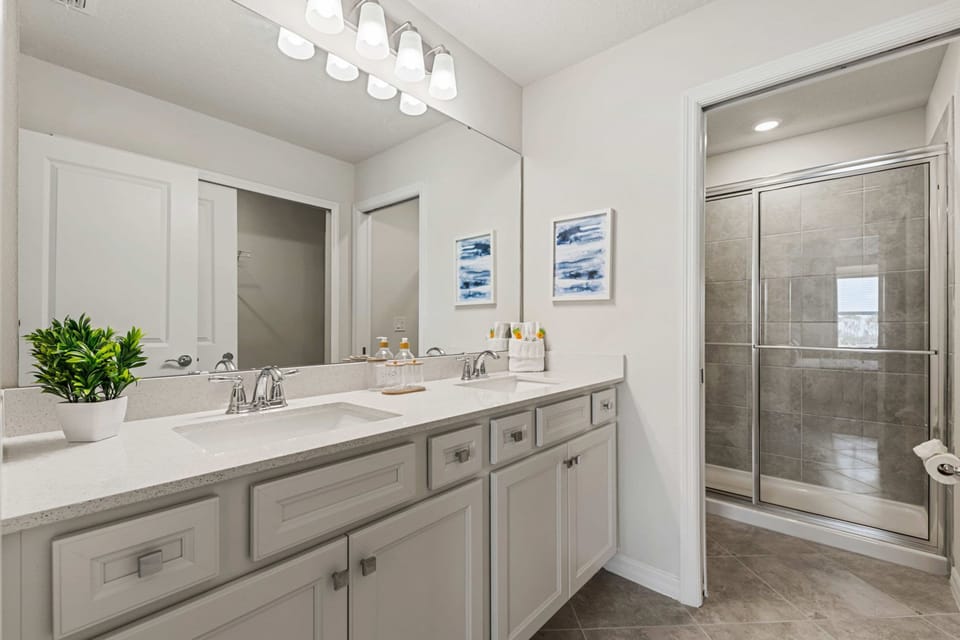 Stunning 5Bd w Pool Game Room Near Disney 16172 Apartment in Four Corners