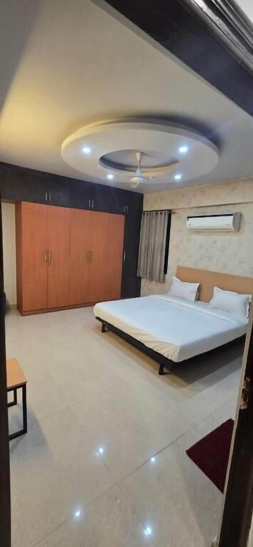 Deluxe Double Room, Balcony, City View | Blackout drapes, soundproofing, iron/ironing board