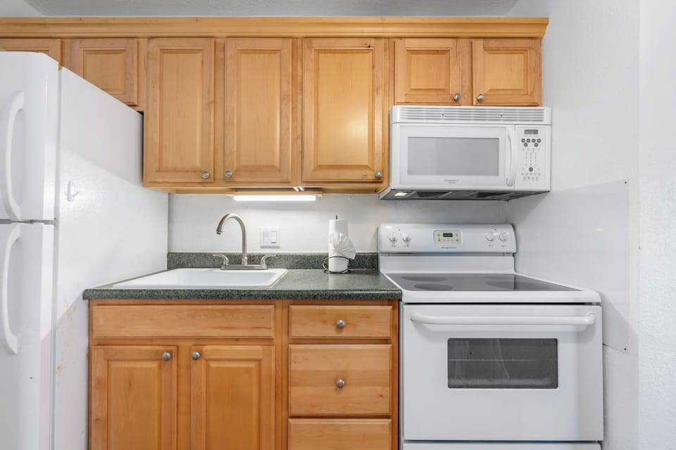 Well-appointed kitchen.
