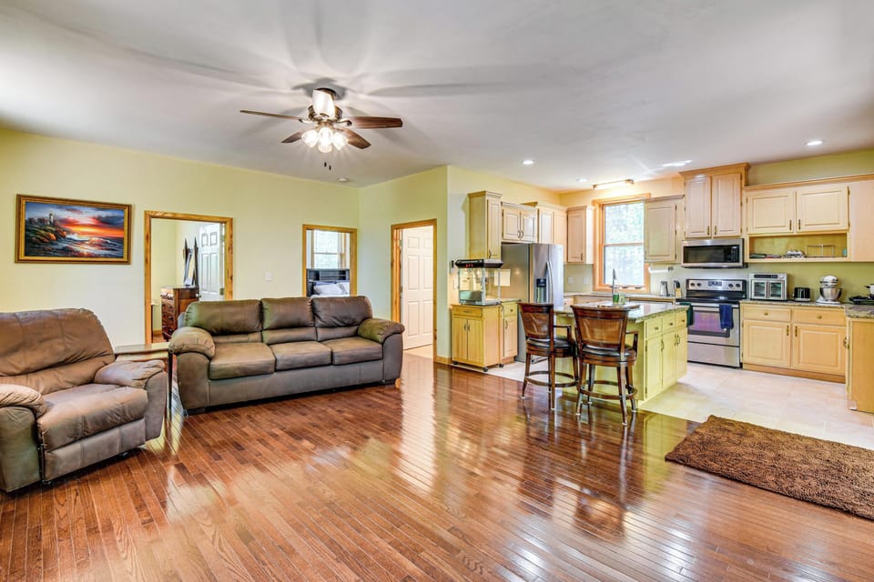 House (2 Bedrooms) | Interior