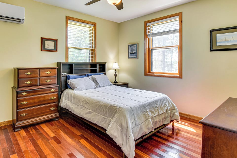 6 Mi to South Cove Boat Ramp! Lake Keowee Escape Cottage in Lake Keowee