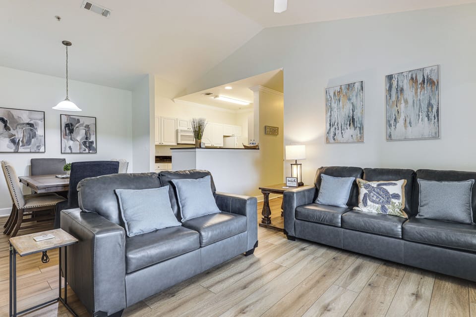 Apartment (3 Bedrooms) | Front of property
