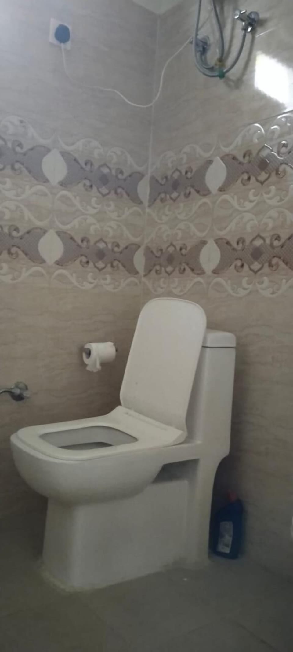 Deluxe Double Room, City View | Bathroom | Shower, free toiletries, towels