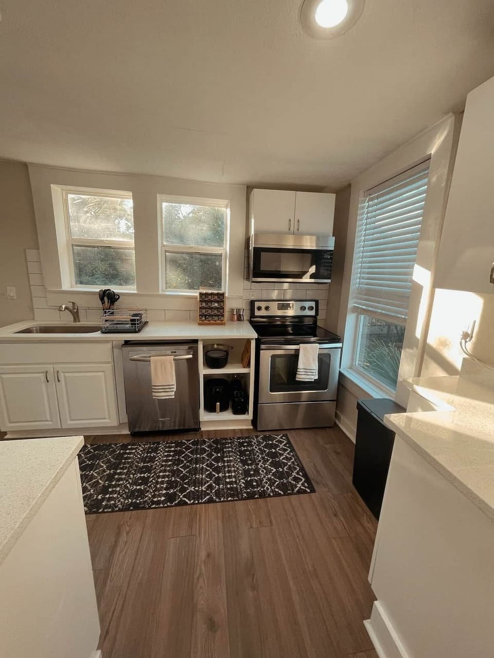 Fully equipped for simple meals or late-night snacks.