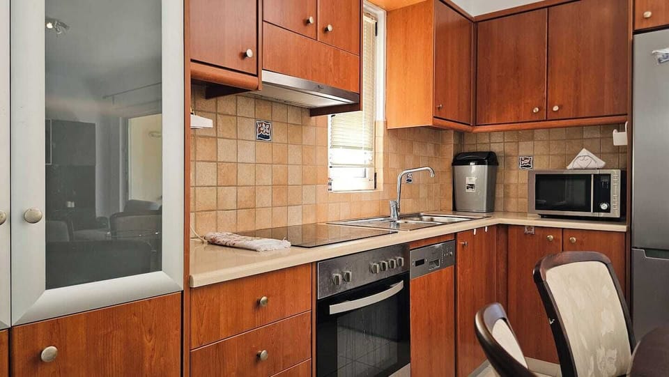 House, Beach View | Private kitchen | Coffee/tea maker, electric kettle