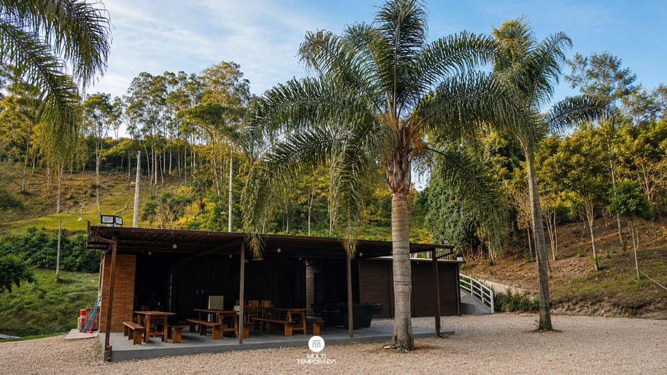 Family Cabin, Air conditioning, Lake View | Outdoor dining