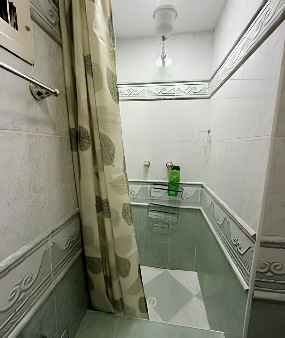 Apartment | Bathroom