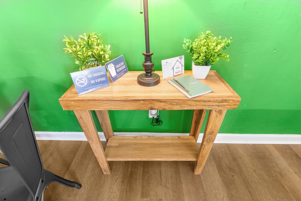 Take a moment to flip through the house guide and guest book—everything you need to know is right here, plus a few notes from past guests.