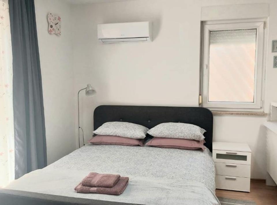 Studio (Boutique Studio Pula) | 1 bedroom, cribs/infant beds