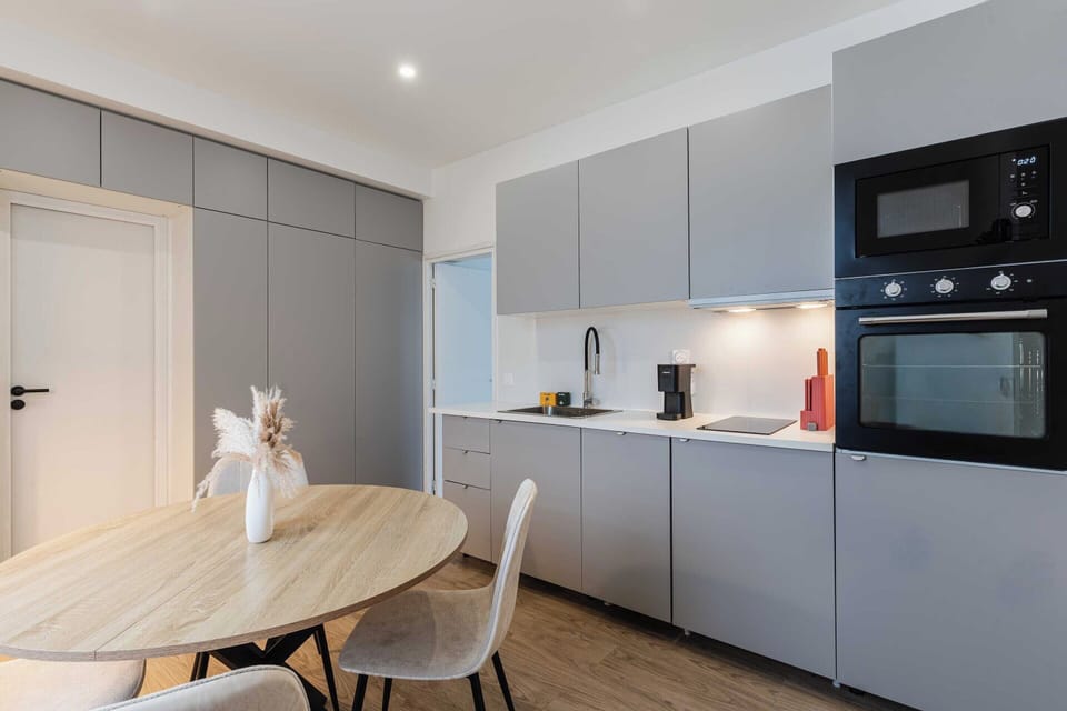 Apartment | Private kitchen | Coffee/tea maker, fridge, microwave, oven