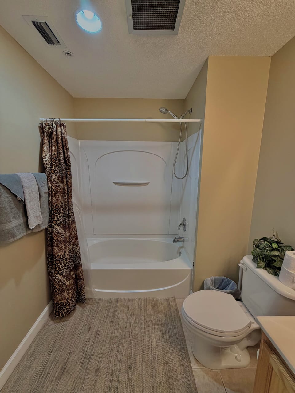 bathtub