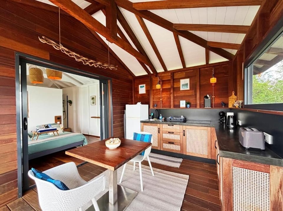 Bungalow, Private Pool, Sea View | Private kitchen
