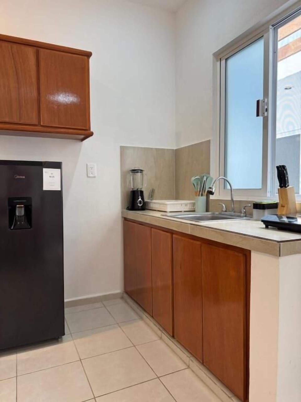 Standard Apartment | Private kitchen | Mini-fridge, cookware/dishes/utensils