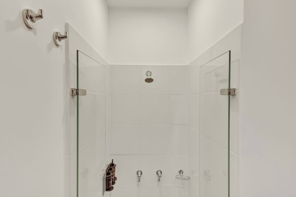 Modern and relaxing shower
