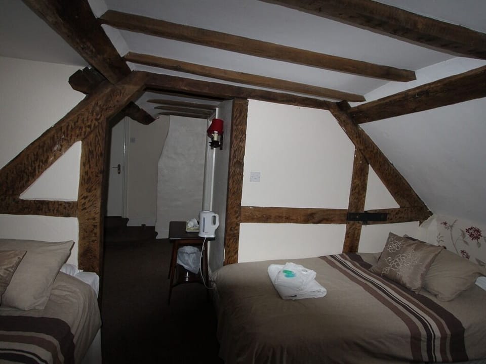 Suite, Ensuite (2 Doubles and 1 Single) | Iron/ironing board