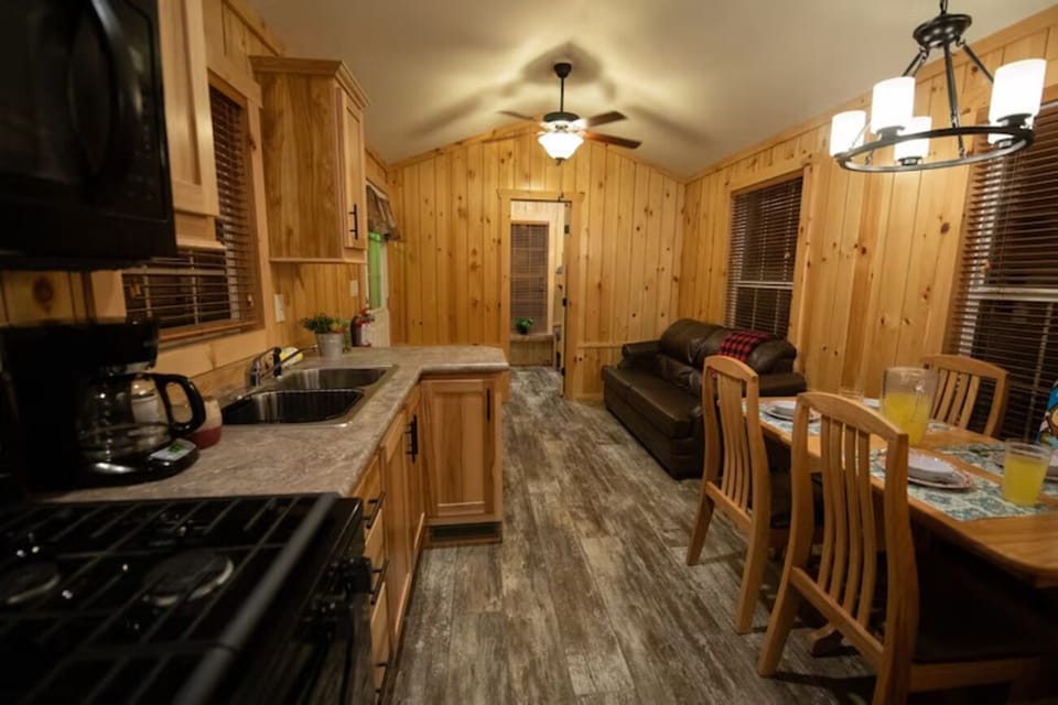 Gather for meals and movies in this warm, wood-lined space.