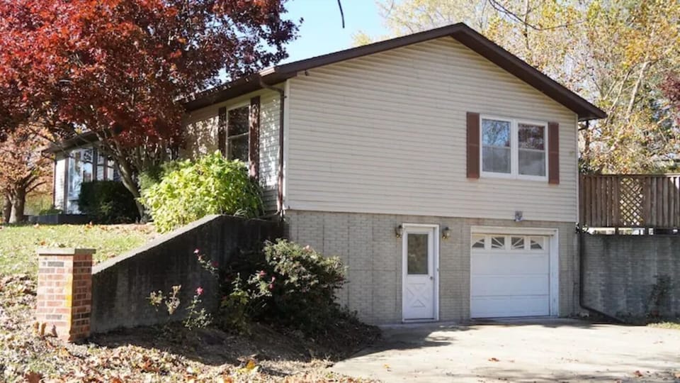 Pull in easily with convenient driveway parking and private entry.
