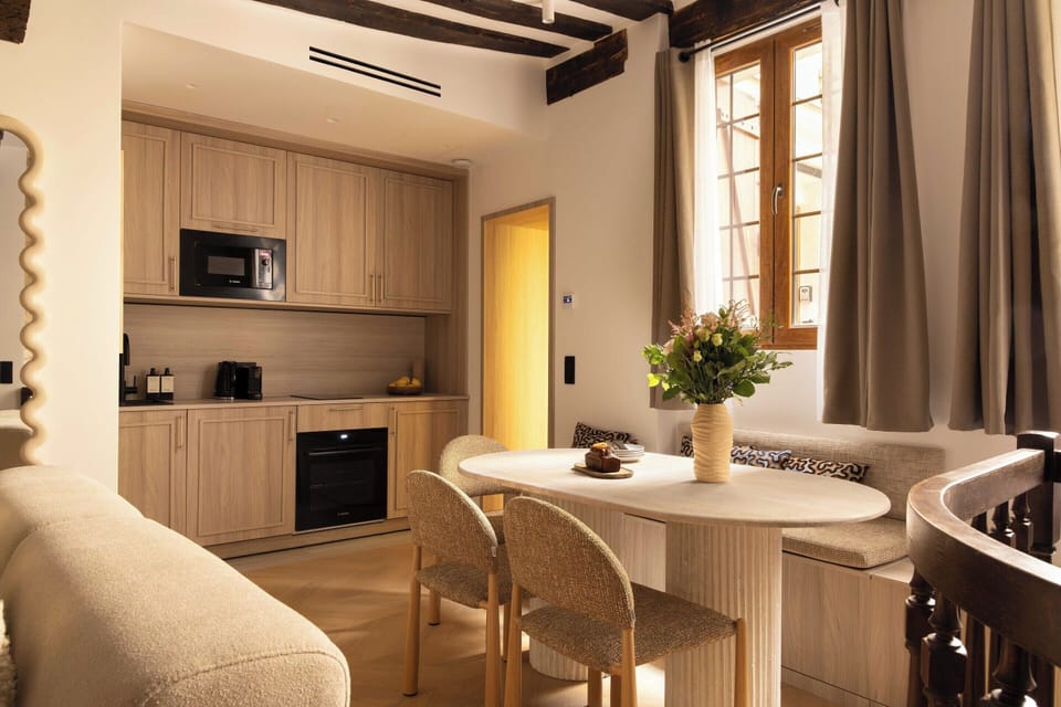 Apartment | Dining