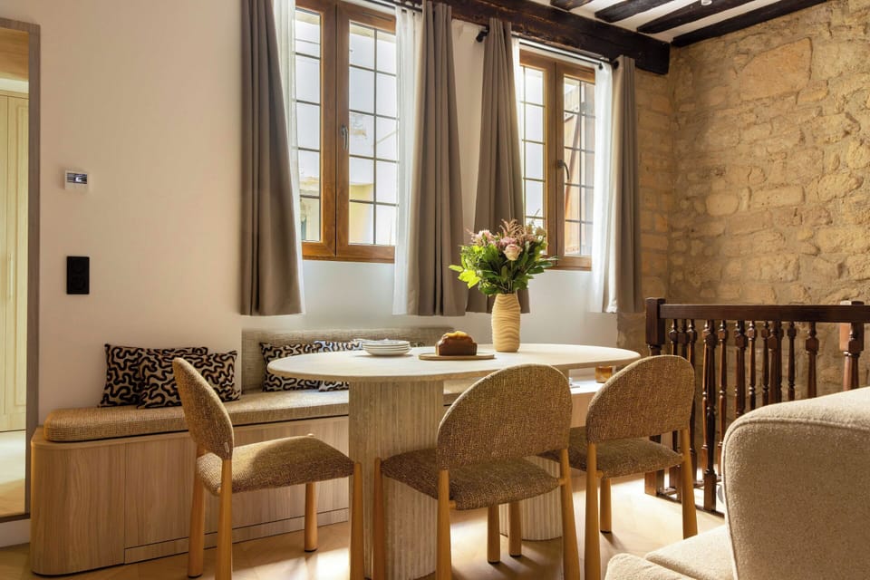 Apartment | Dining