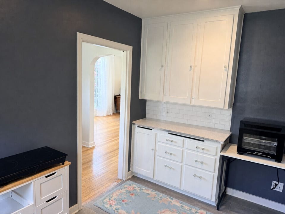 Back counter with convection / air fryer oven