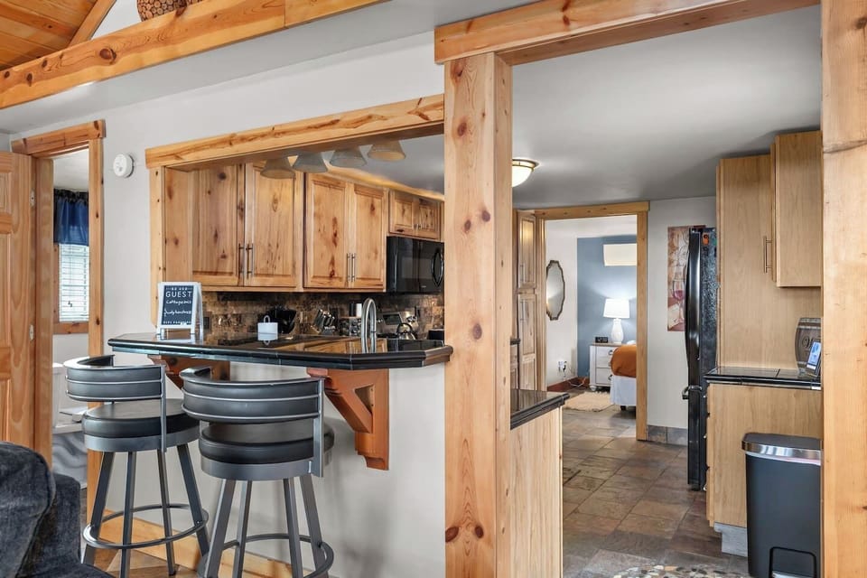 Convenient breakfast bar seating.