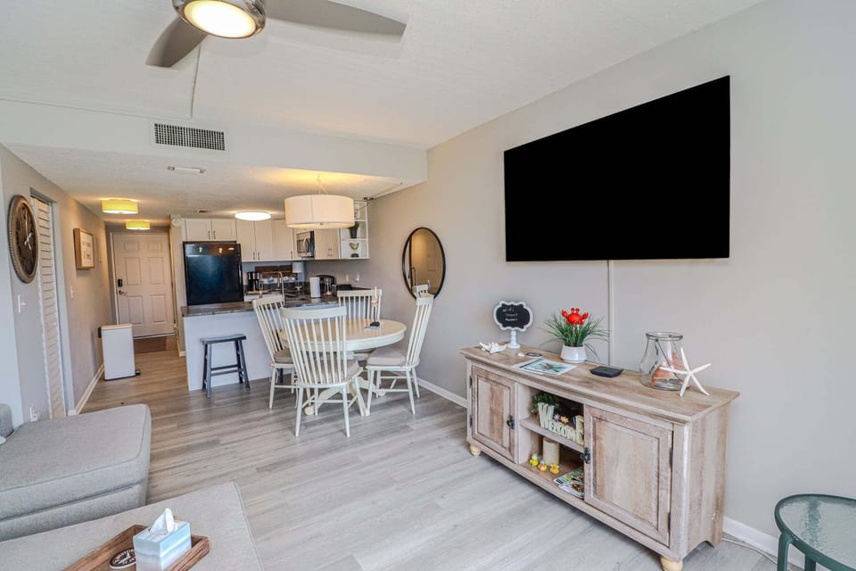 St. Augustine Beach Rentals Living Room