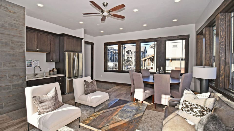 House (2 Bedrooms) | Interior