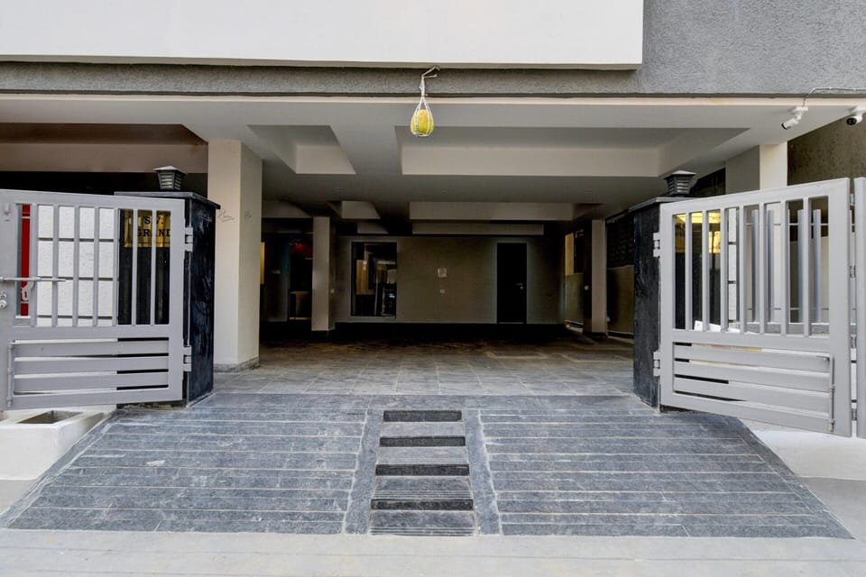 House | Reception