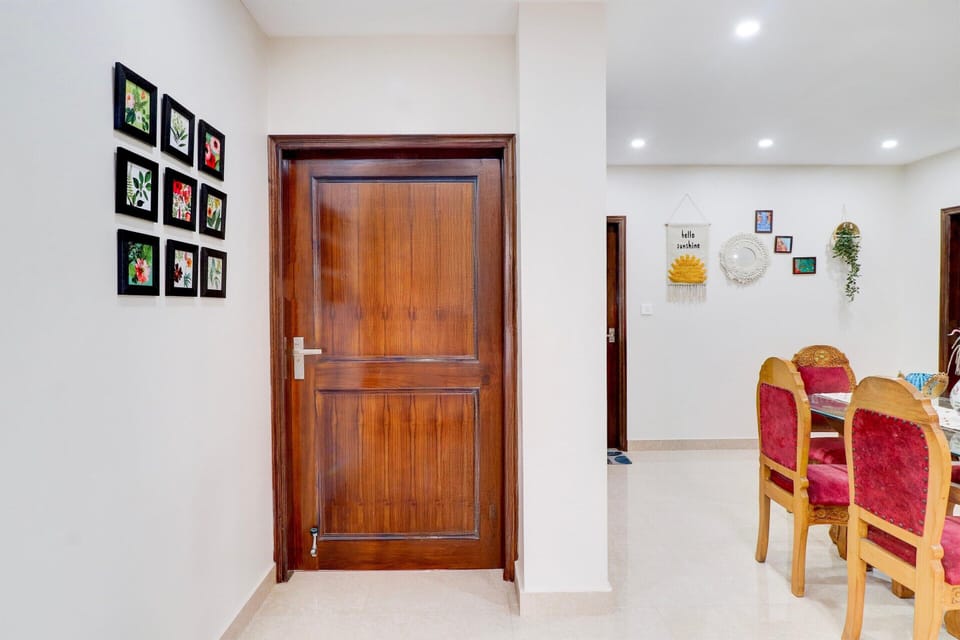 House | Reception