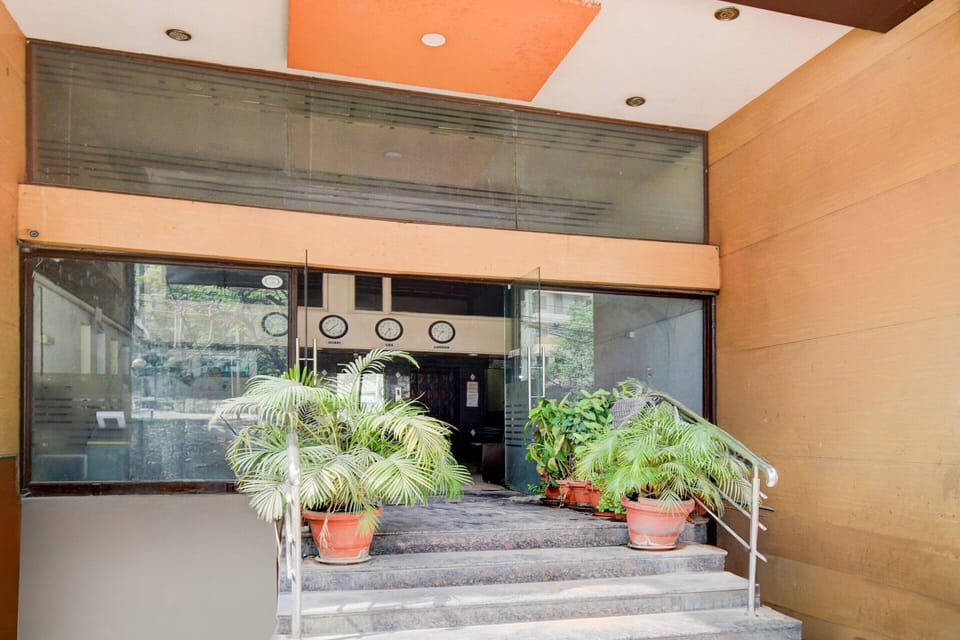 House | Reception