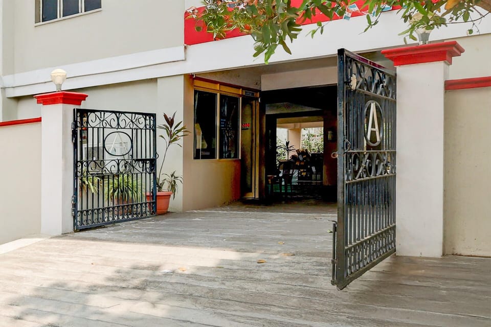 House | Reception