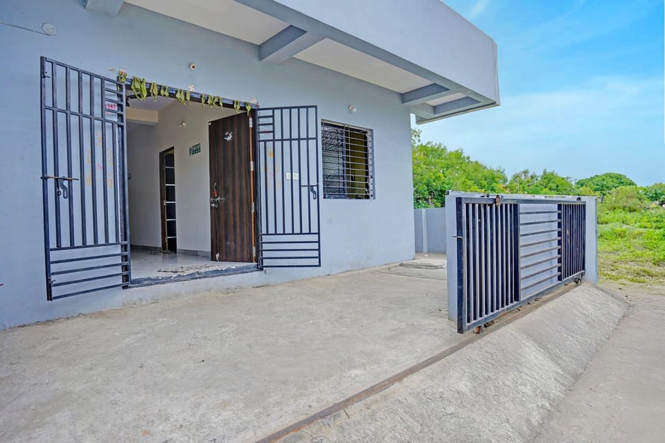 House | Reception