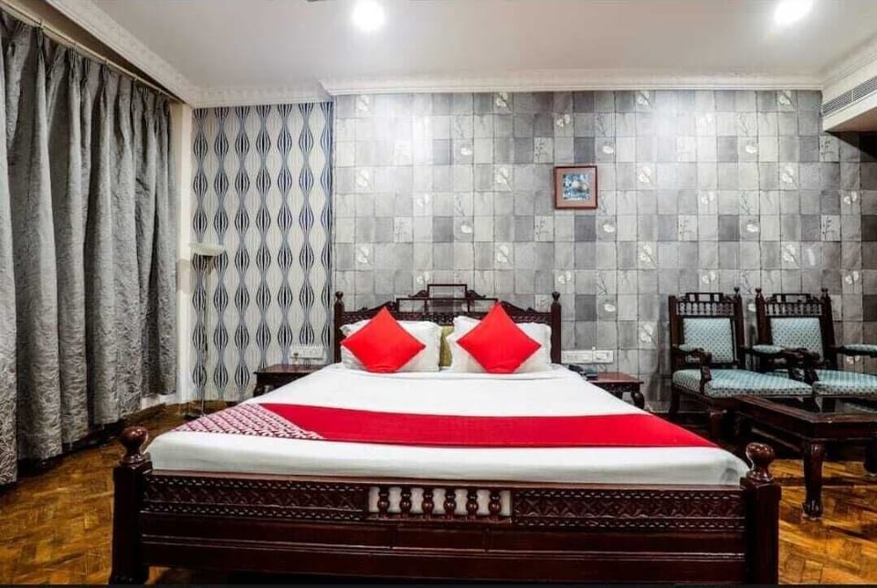 Deluxe Double Room, City View | WiFi (free)