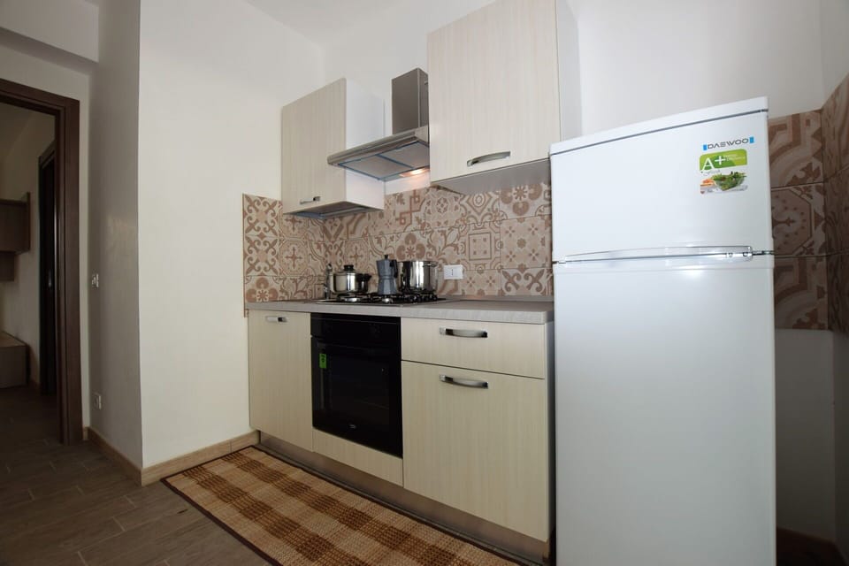 Autumn, Kitchen, Spring, Summer
