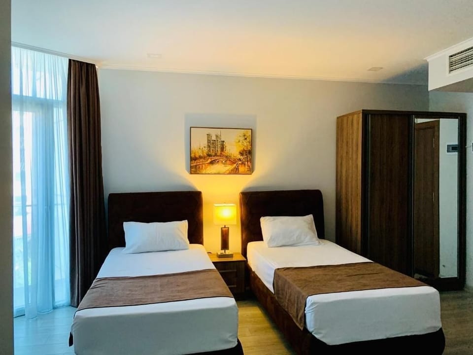 In-room safe, desk, iron/ironing board, free WiFi