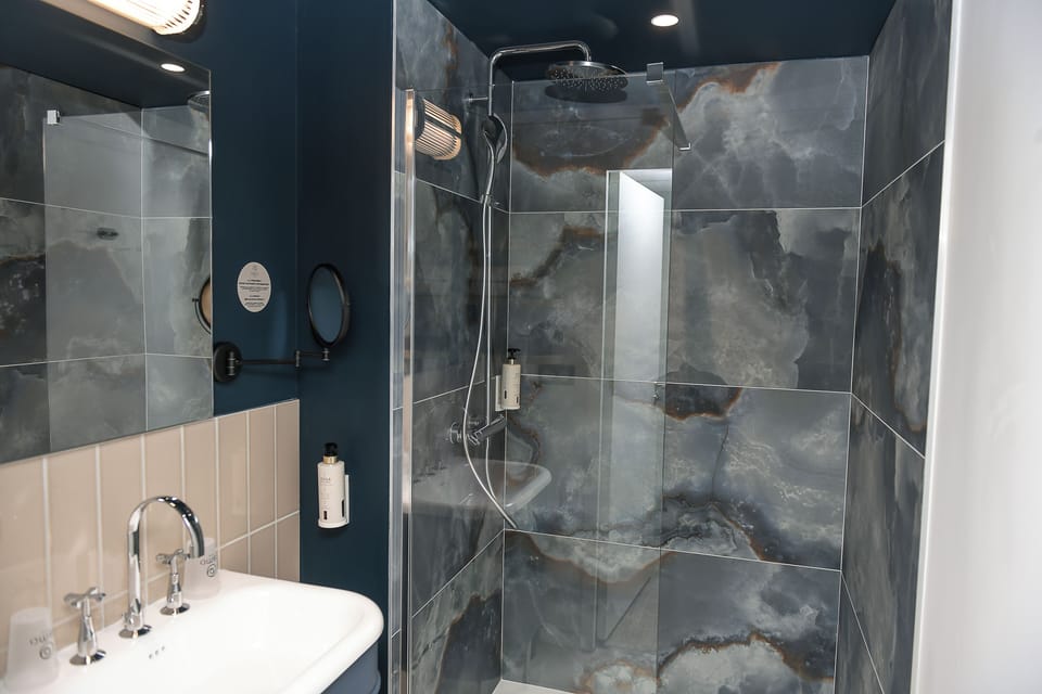Junior Suite | Bathroom