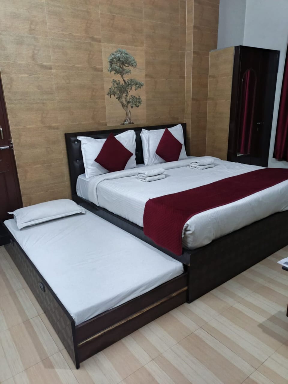 Premium Room, City View | Desk, laptop workspace, free WiFi, bed sheets