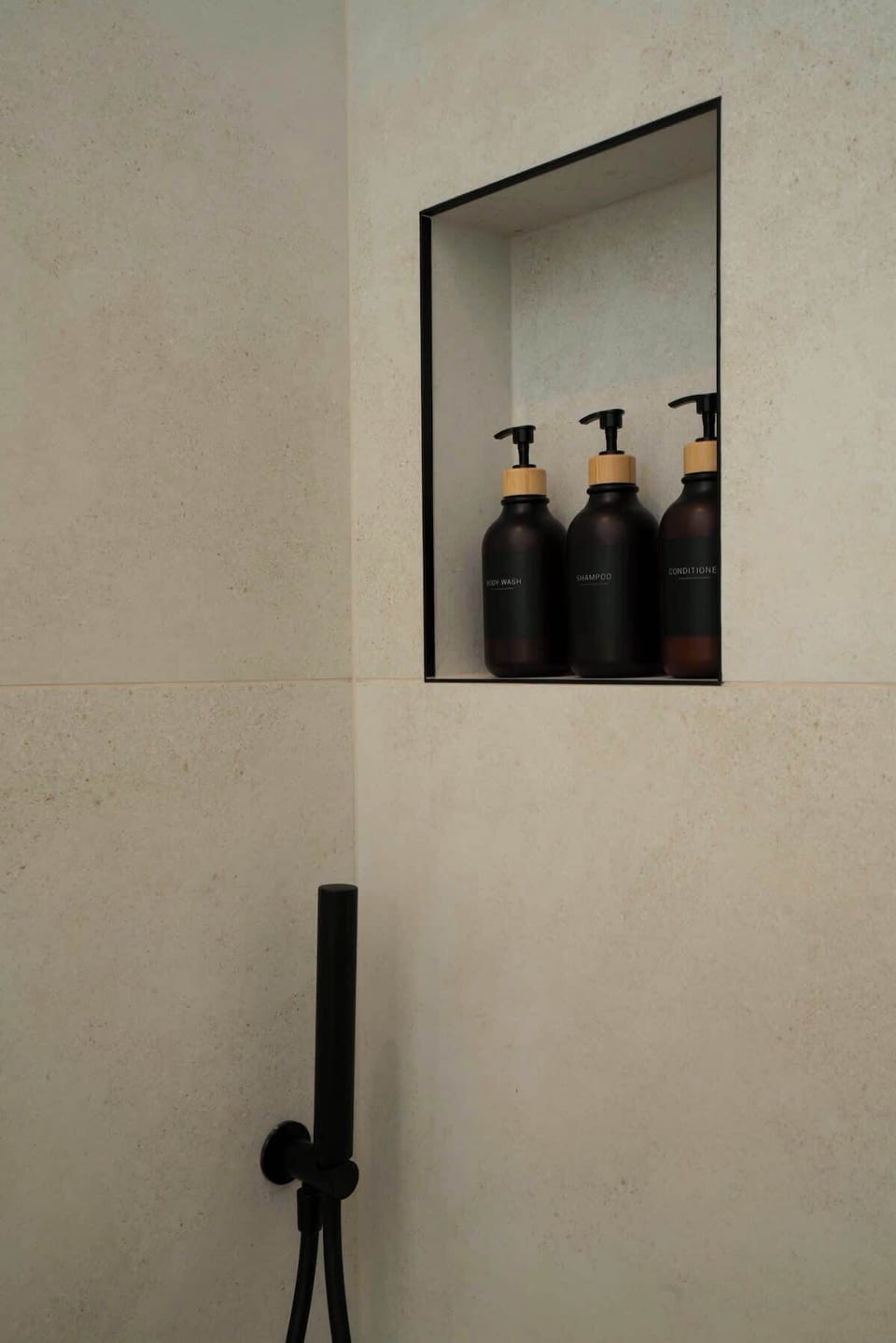 Bathroom amenities