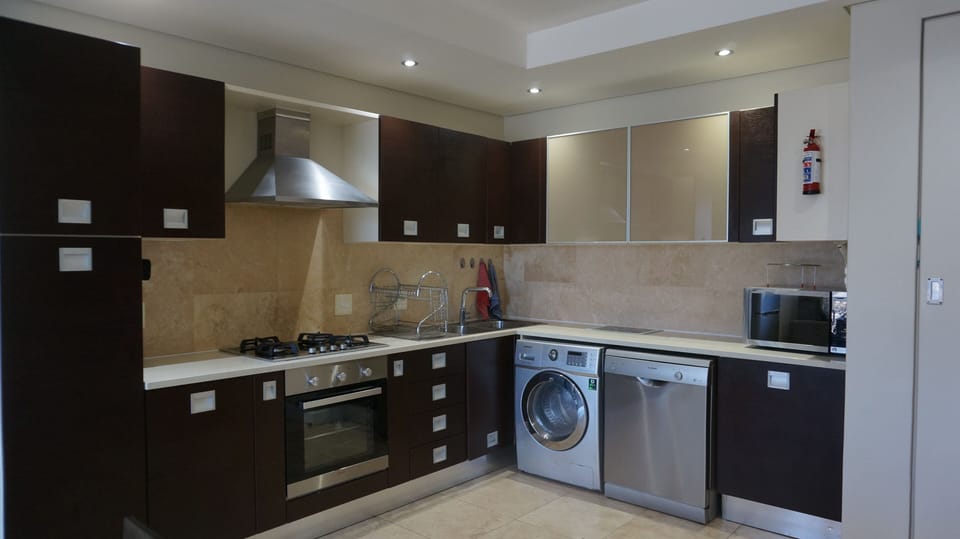 Apartment, 2 Bedrooms, Balcony | Interior