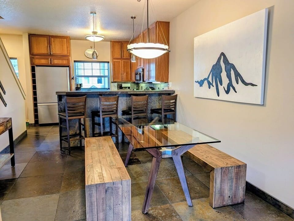 Welcome to an exceptional Collins Lake Resort Vacation Home