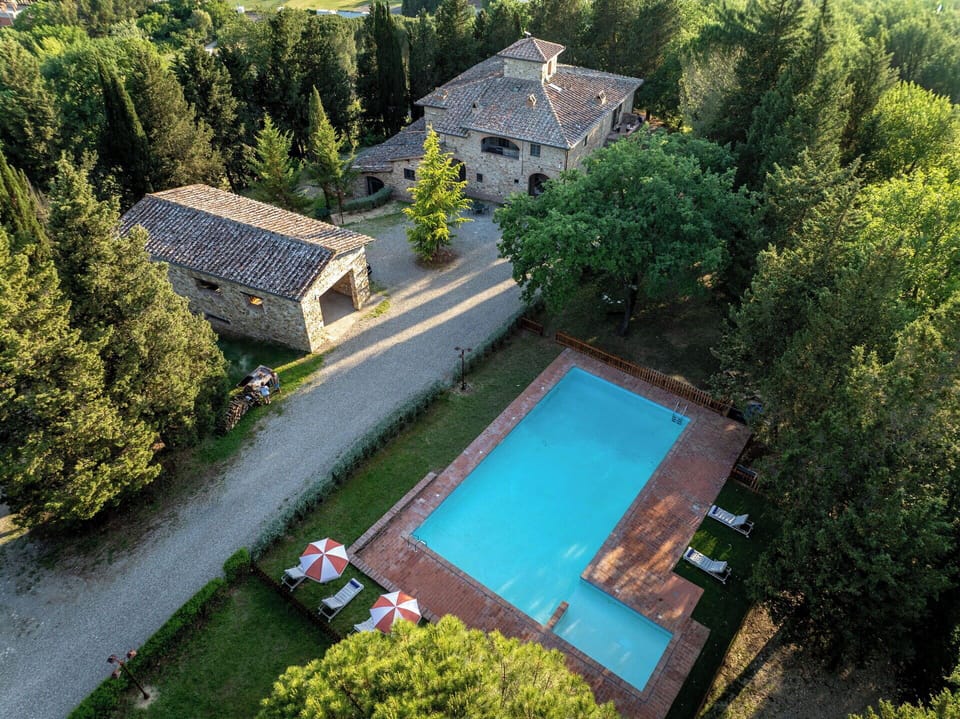 Autumn, Pool, Scenic View, Spring, Summer