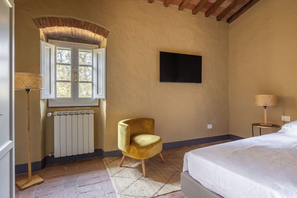 Autumn, Bedroom, Spring, Summer