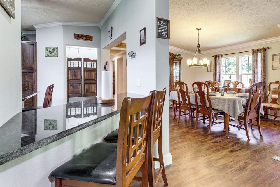 House (3 Bedrooms) | Interior