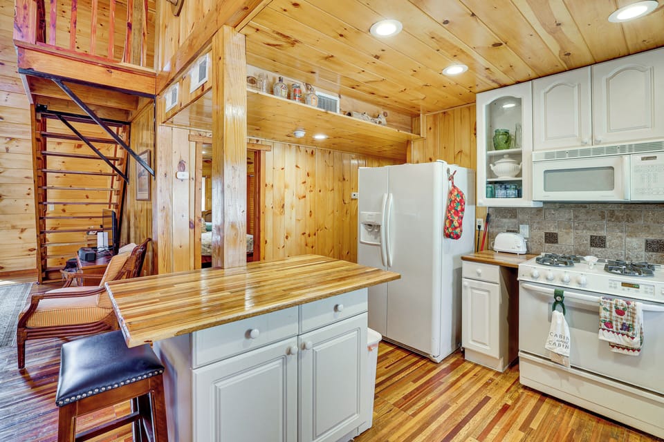 House (3 Bedrooms) | Interior
