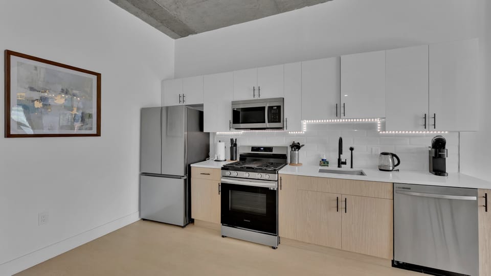 Full Kitchen