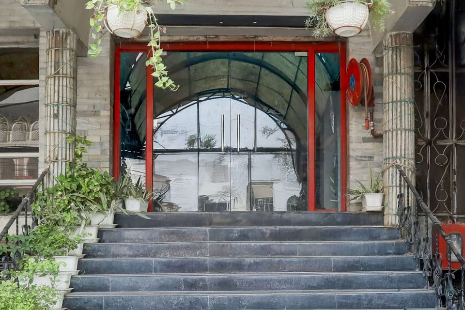 House | Reception