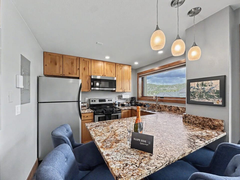 Remodeled Large Kitchen with Large Bar