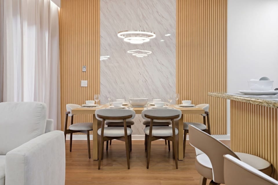 Villa (4 Bedrooms) | Dining room